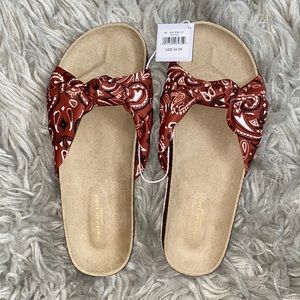 NWT American Eagle Paisley Knot Sandals